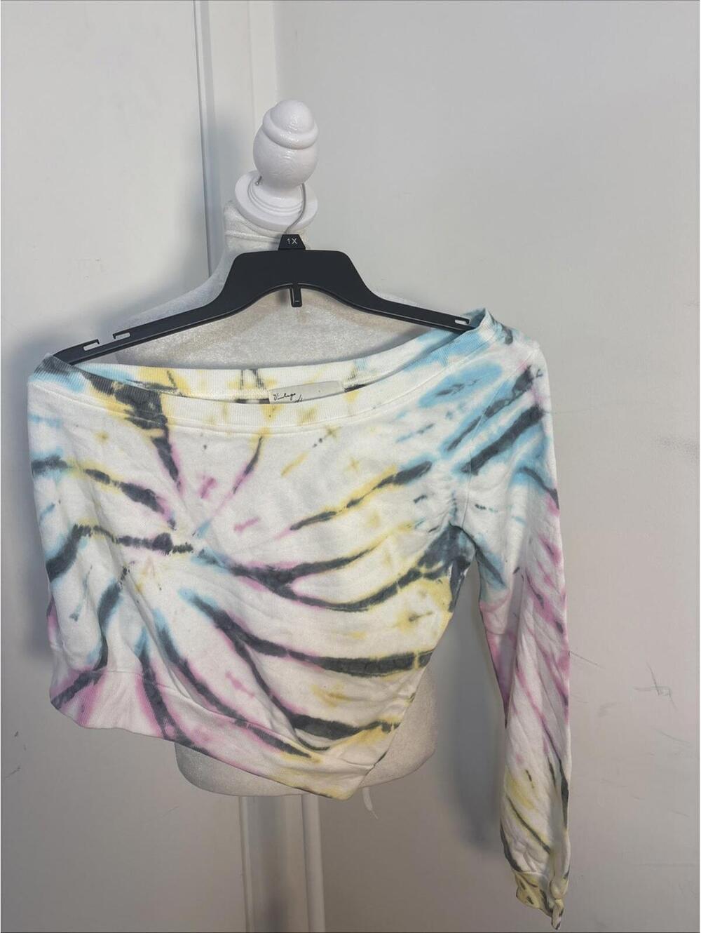 VINTAGE HAVANA TIE DYE COLD SHOULDER CROPPED SWEATER SMALL